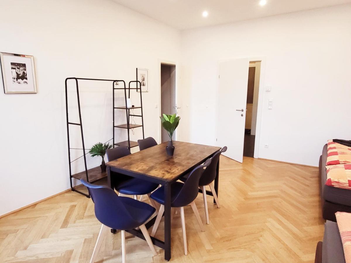 Donaufelder City Apartment Vienna Exterior photo