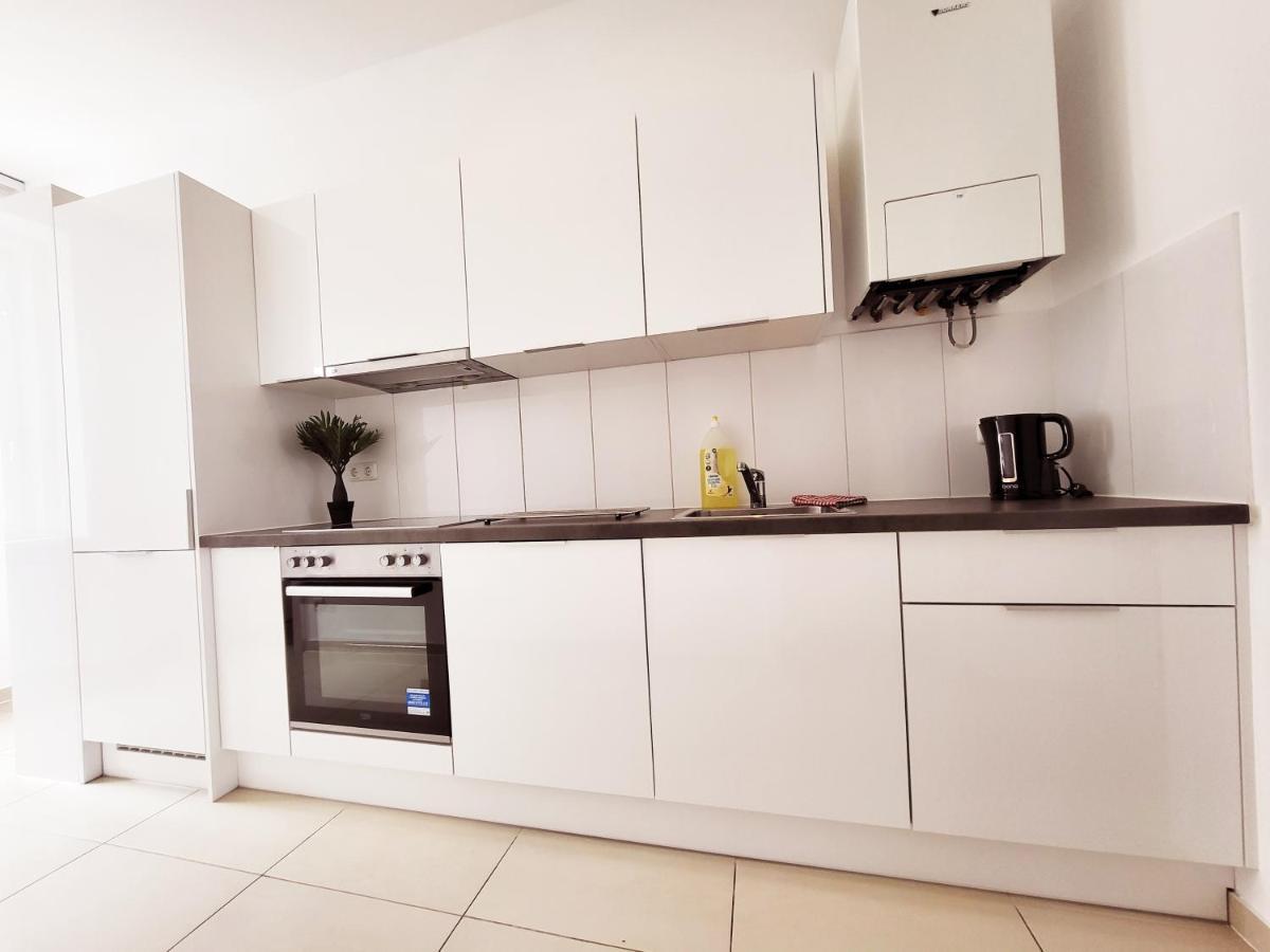 Donaufelder City Apartment Vienna Exterior photo