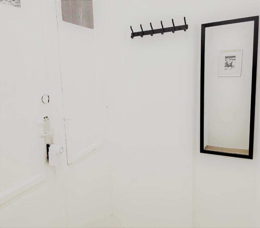 Donaufelder City Apartment Vienna Exterior photo