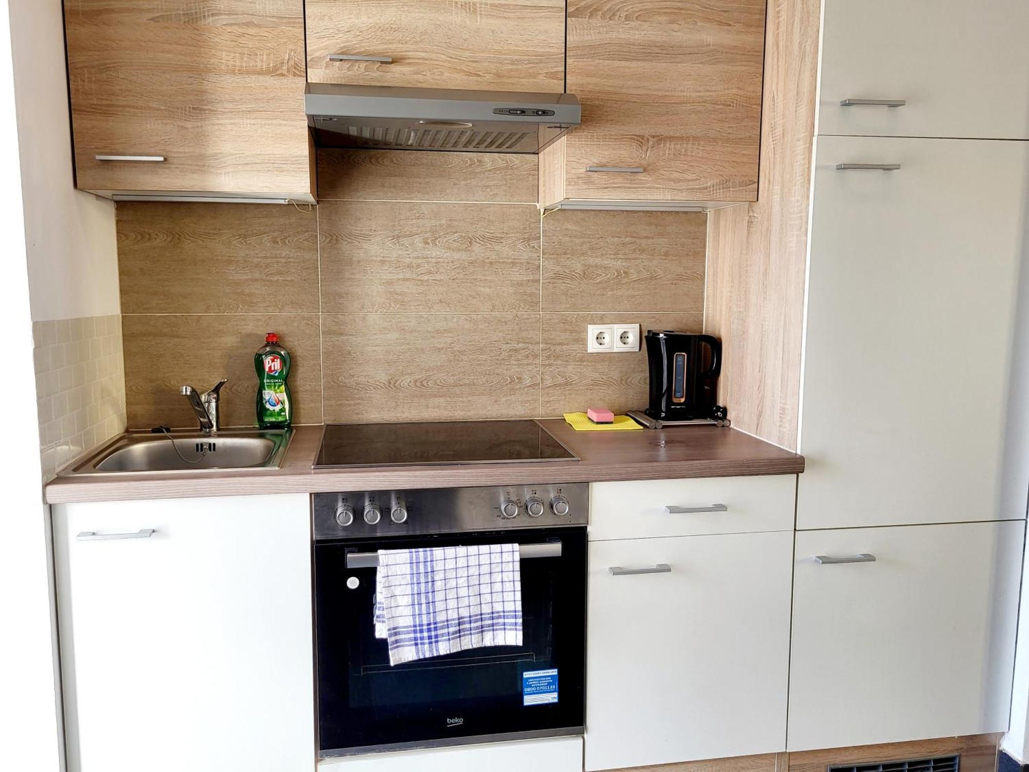 Donaufelder City Apartment Vienna Exterior photo